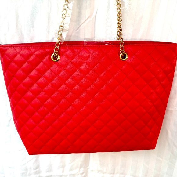 Badgley Mischka Quilted Chain Strap Bag - Picture 2 of 11